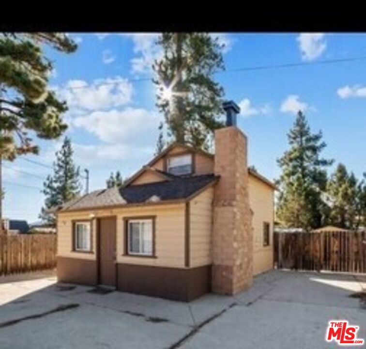 320 E Tiger Lily Drive Property Photo 1