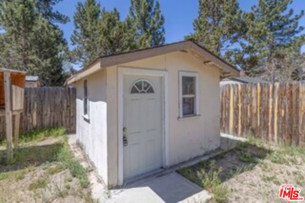 320 E Tiger Lily Drive Property Photo 12