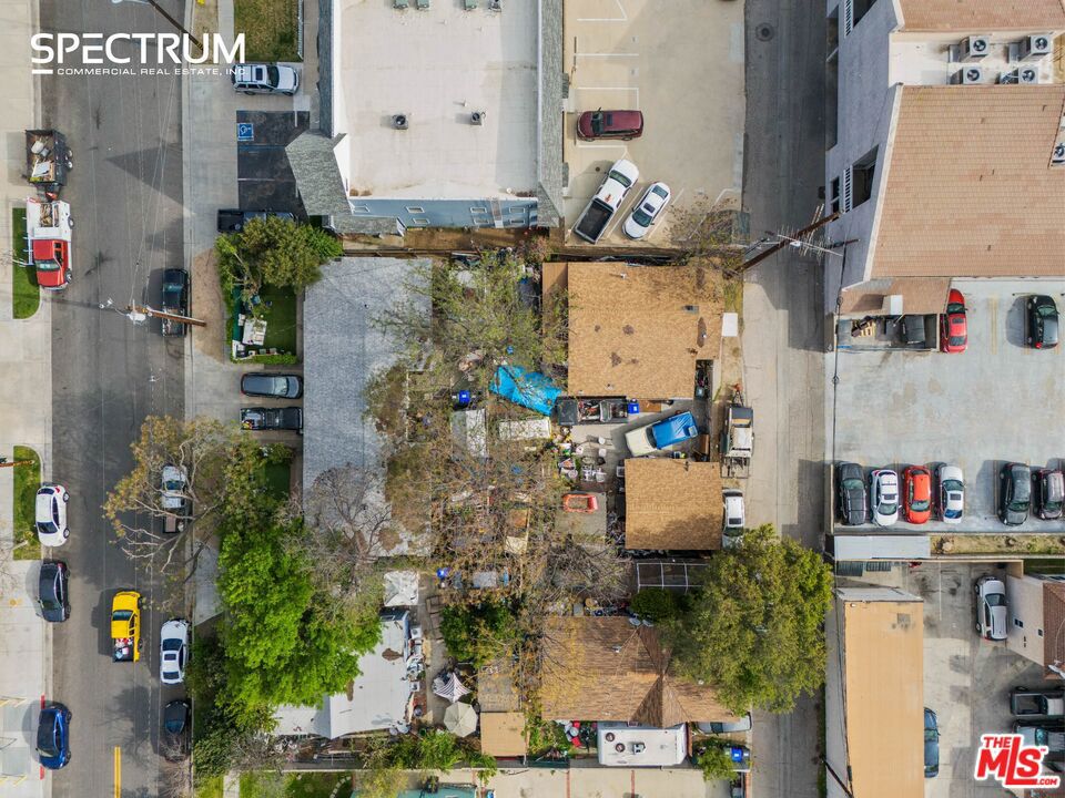 24513 Walnut Street Property Photo 3
