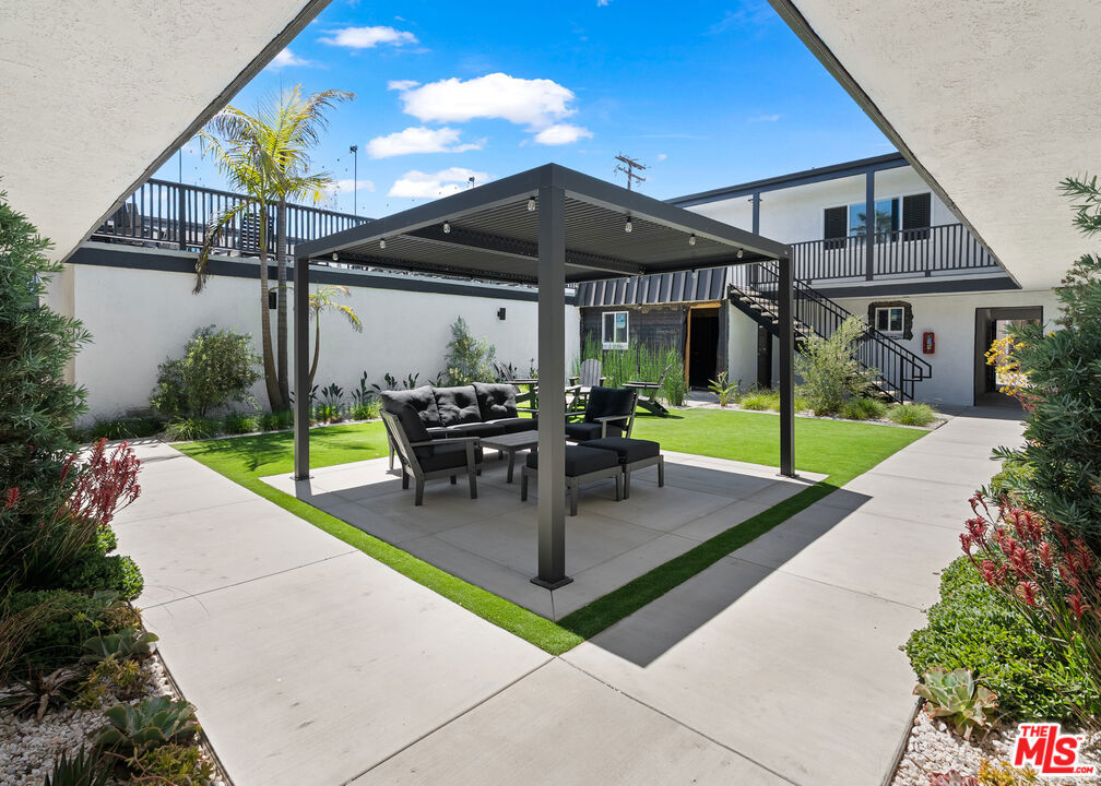 125 16th Street Property Photo 4