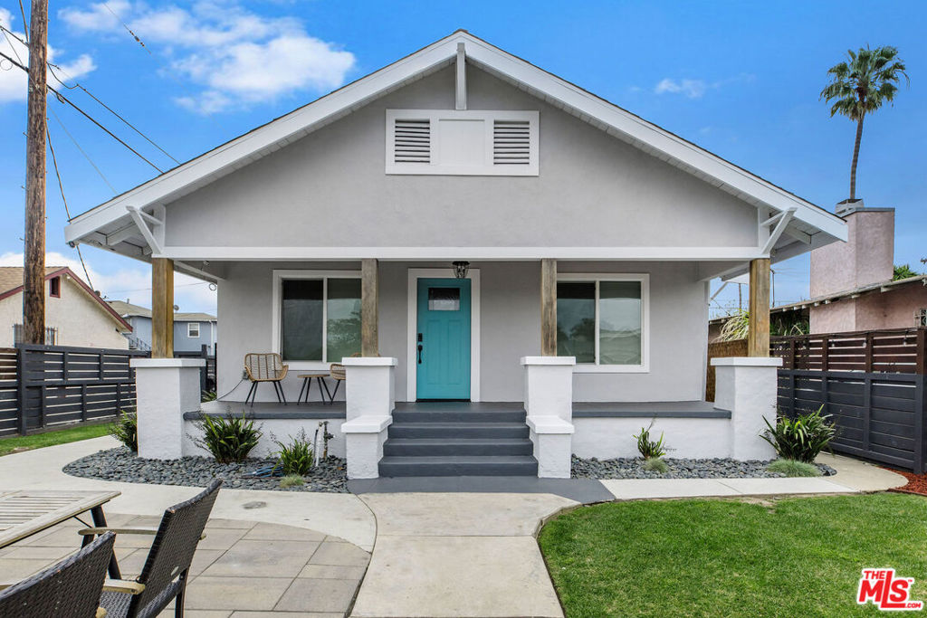 1416 W 51st Place Property Photo 1