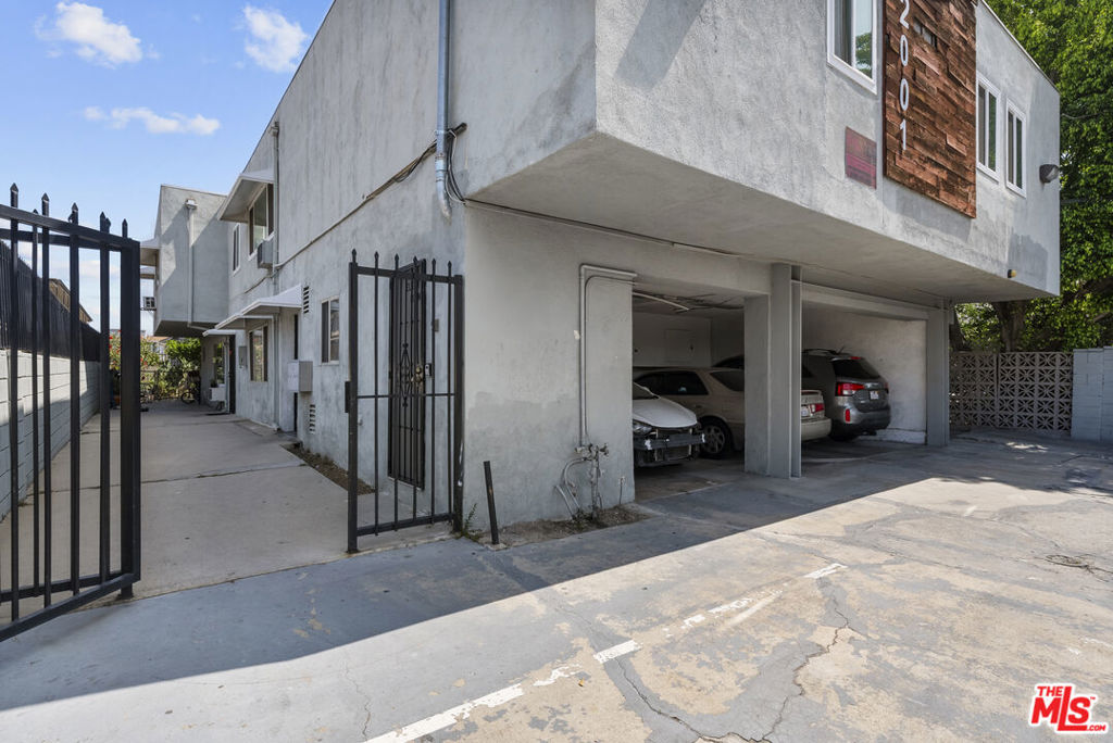 12001 Valerio Street Property Photo 4