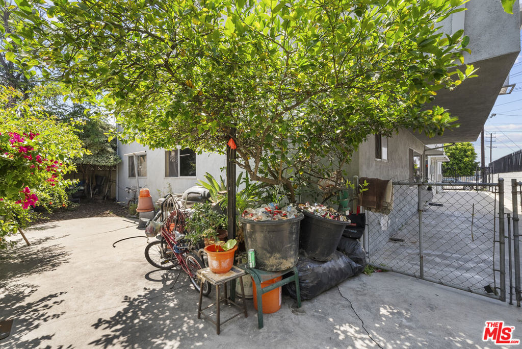 12001 Valerio Street Property Photo 20