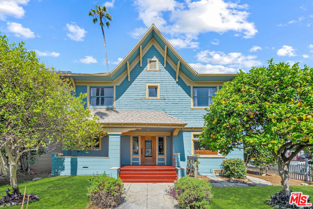 1501 S Harvard Boulevard Property Photo 1