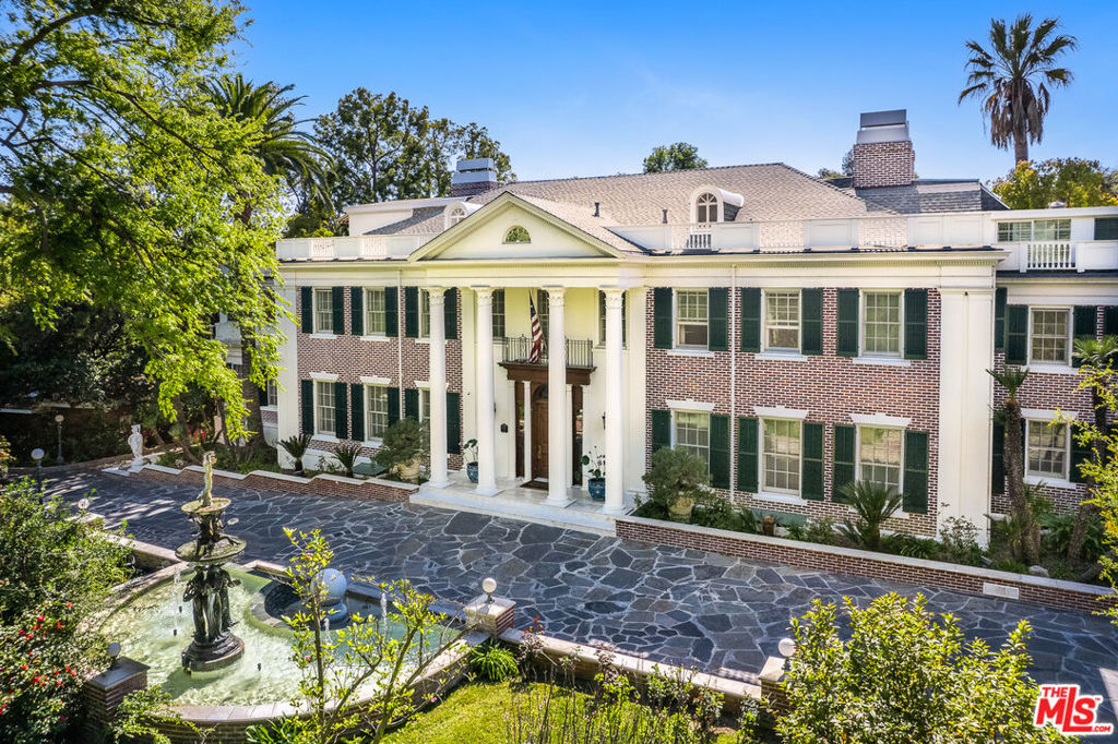 999 Rosalind Road Property Photo 1