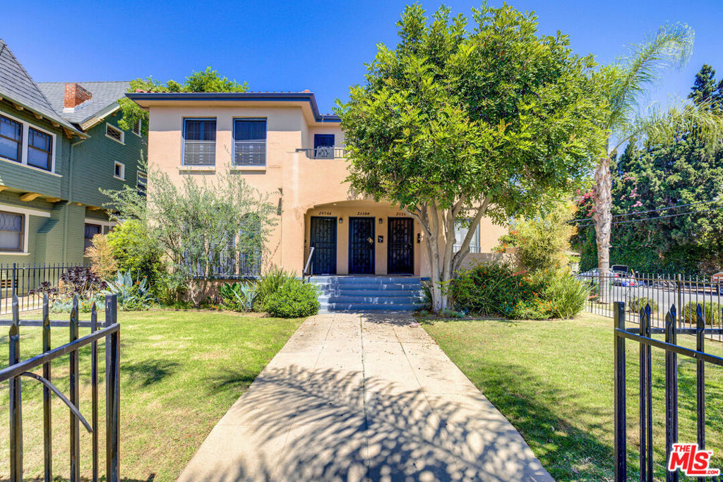2656 Kenwood Avenue Property Photo 1