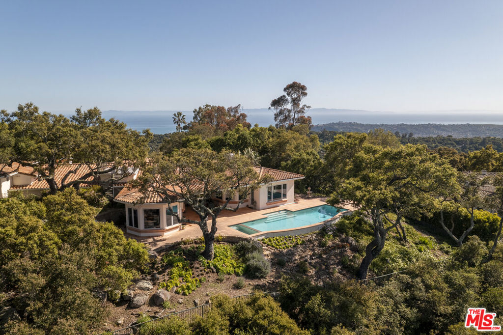 450 El Cielito Road
