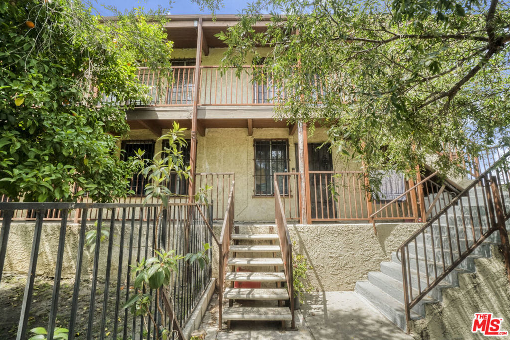 1973 W 22nd Street Property Photo 13