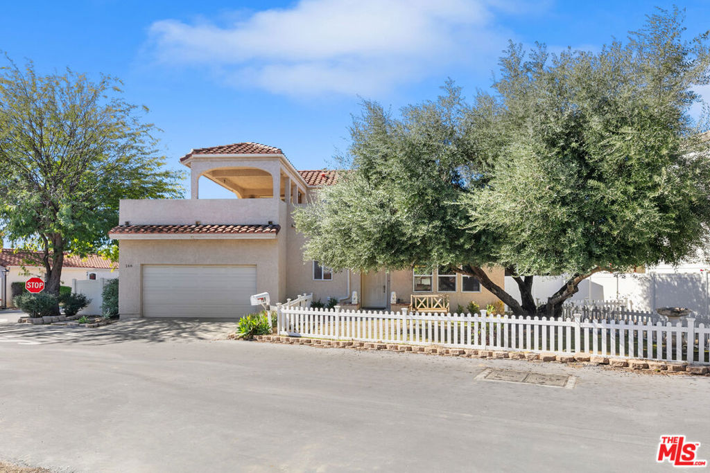 166 COMANCHE Property Photo 1