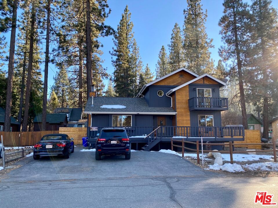 42621 Falcon Avenue Property Photo 1