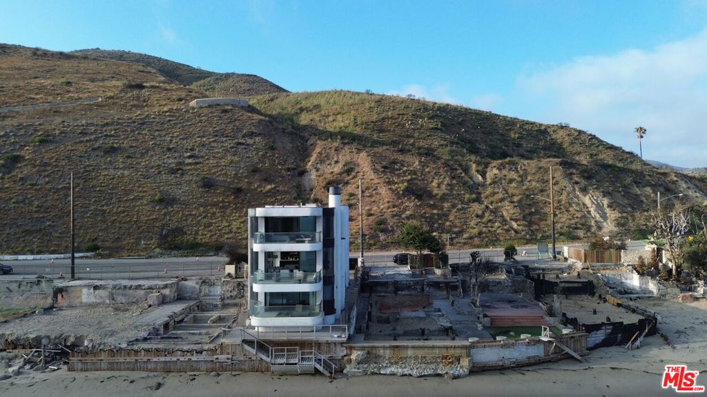 18860 Pacific Coast Highway Property Photo 1