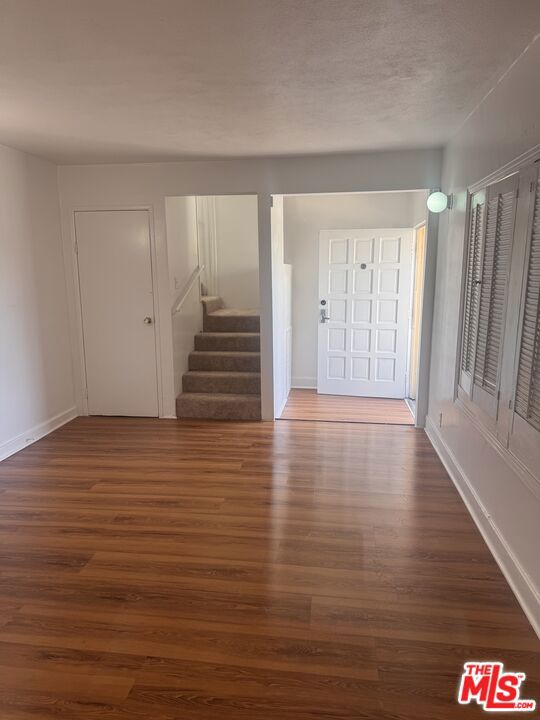 1650 S Rimpau Boulevard Property Photo 3