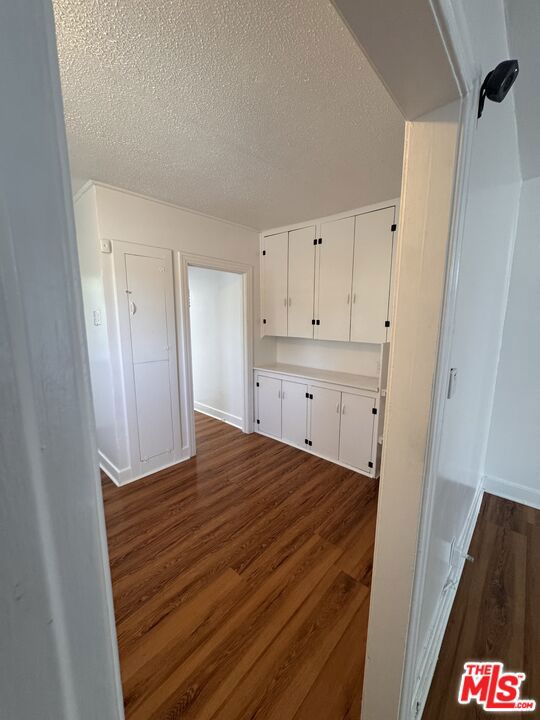 1650 S Rimpau Boulevard Property Photo 5
