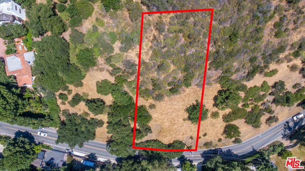 2250 Benedict Canyon Drive Property Photo 8