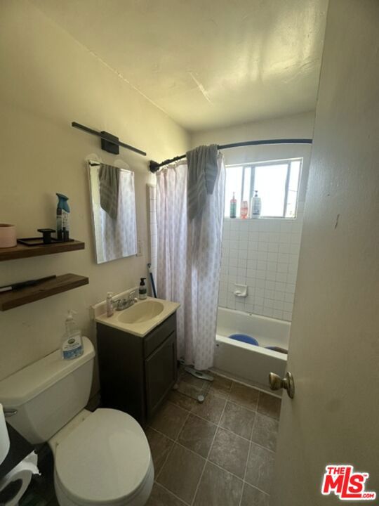 12420 Greene Avenue Property Photo 8
