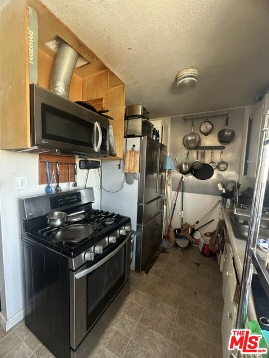 12420 Greene Avenue Property Photo 24
