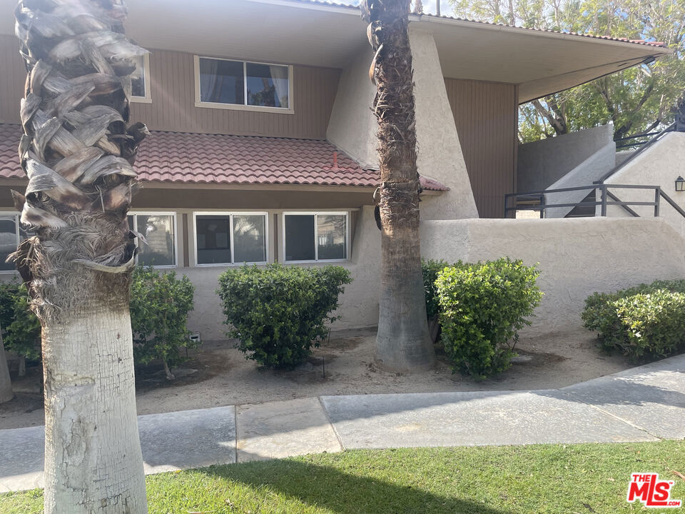 2875 N Los Felices Road 204 Property Photo 1