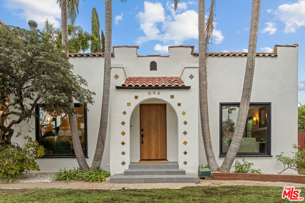 722 N La Jolla Avenue Property Photo