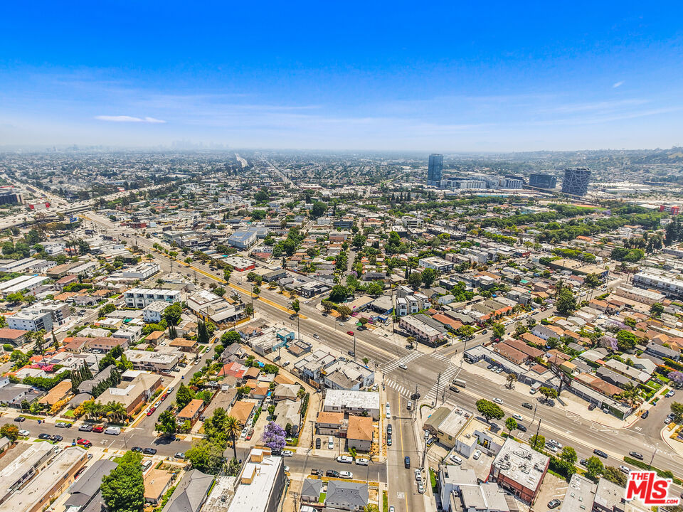 8687 Venice Boulevard Property Photo 41