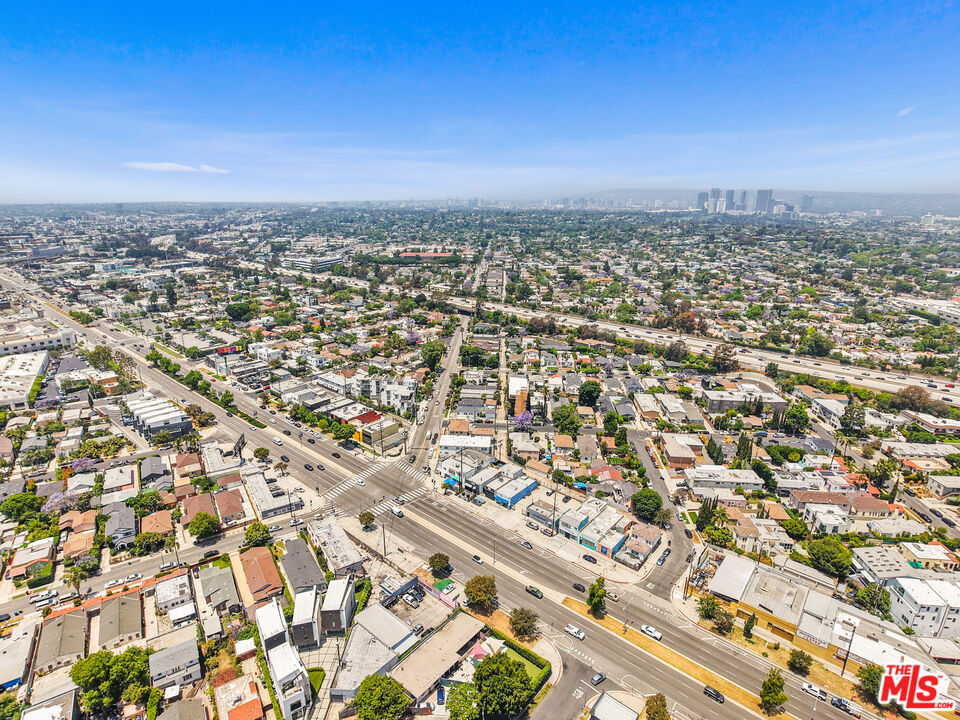 8687 Venice Boulevard Property Photo 45