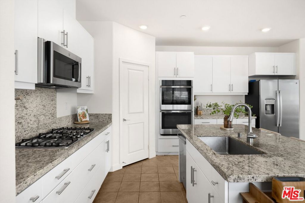 519 Tucker Avenue Property Photo 8