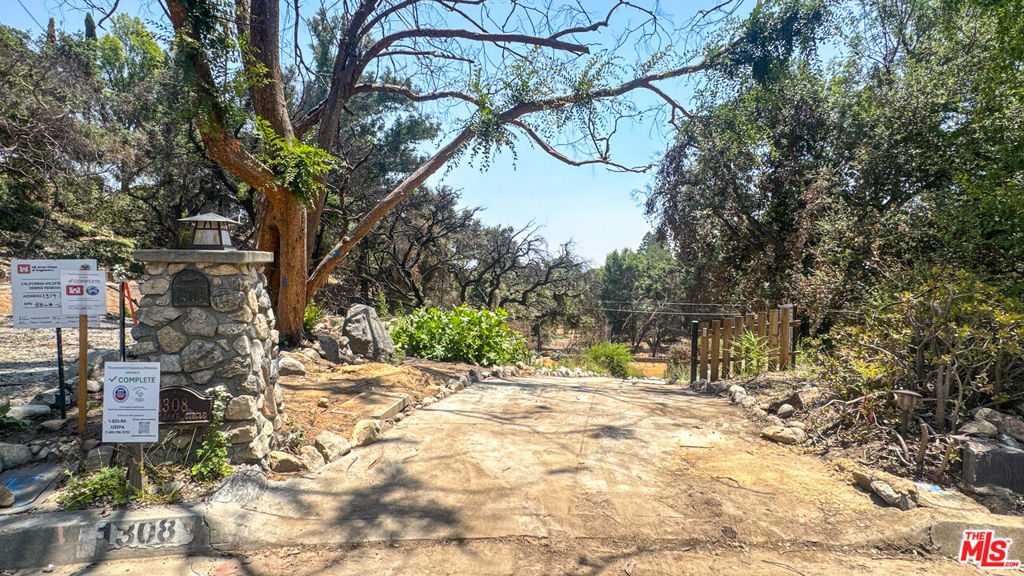 1308 Sunny Oaks Circle Property Photo 1