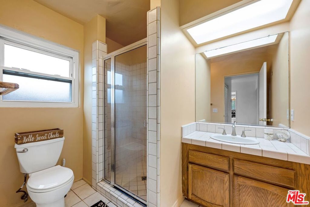 6221 Flores Avenue Property Photo 14