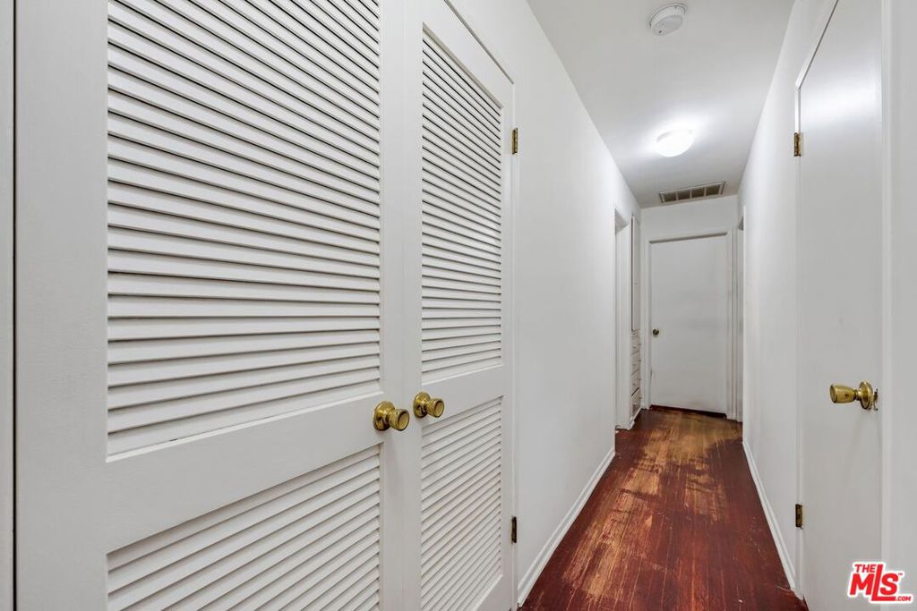 6221 Flores Avenue Property Photo 21