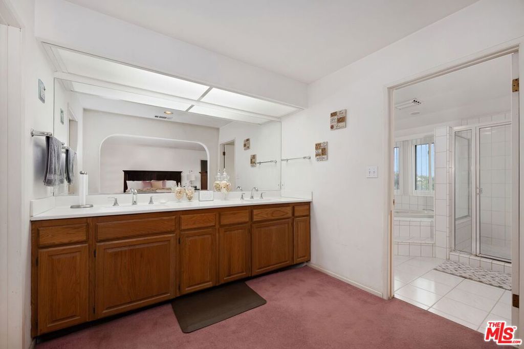 6221 Flores Avenue Property Photo 24