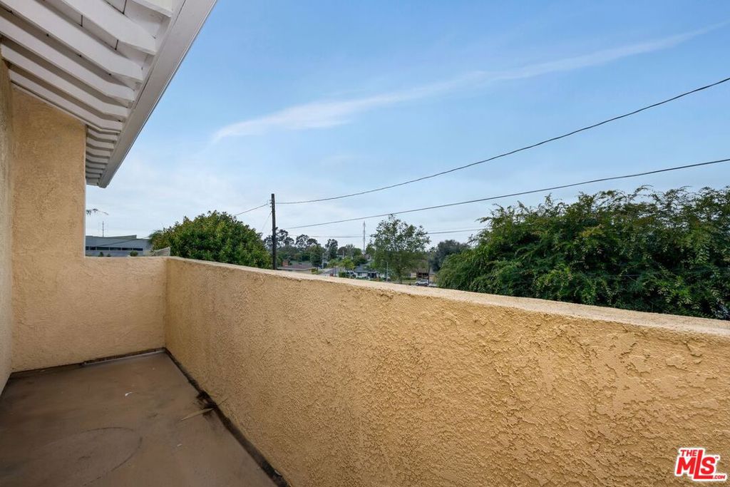 6221 Flores Avenue Property Photo 27