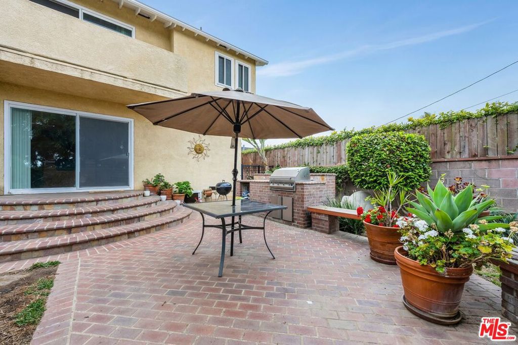 6221 Flores Avenue Property Photo 33