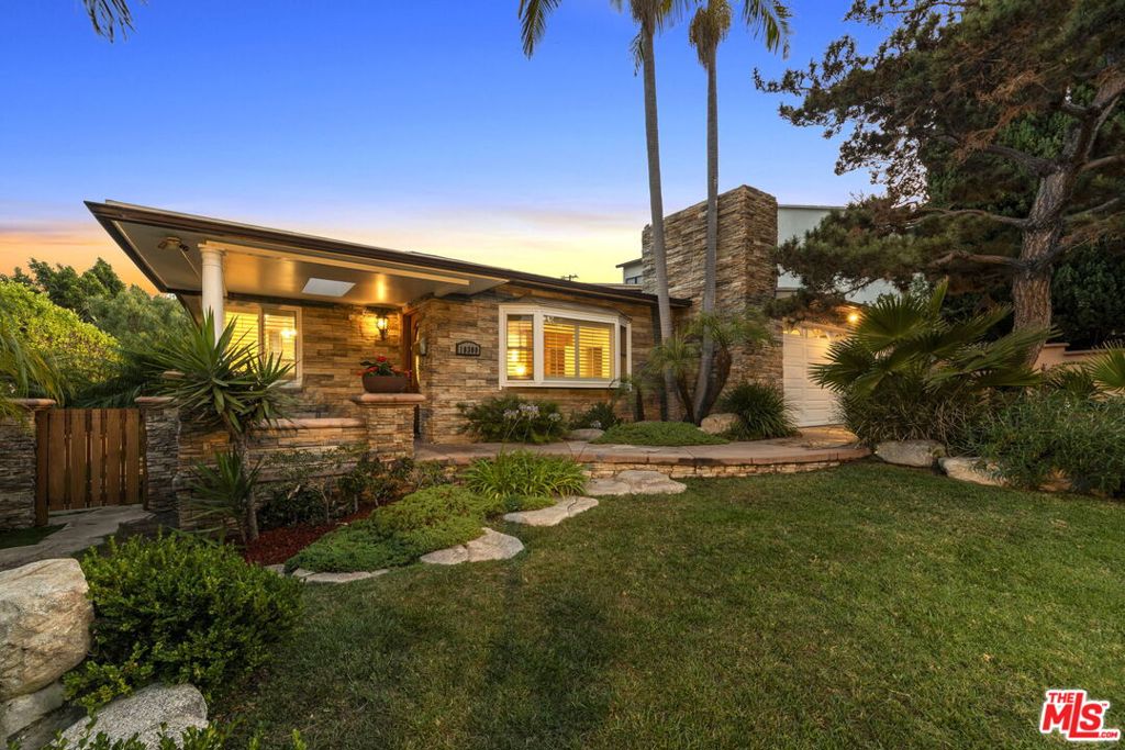 10300 Northvale Road Property Photo 1