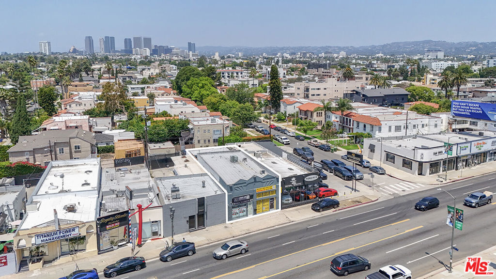 1535 S La Cienega Boulevard Property Photo 2