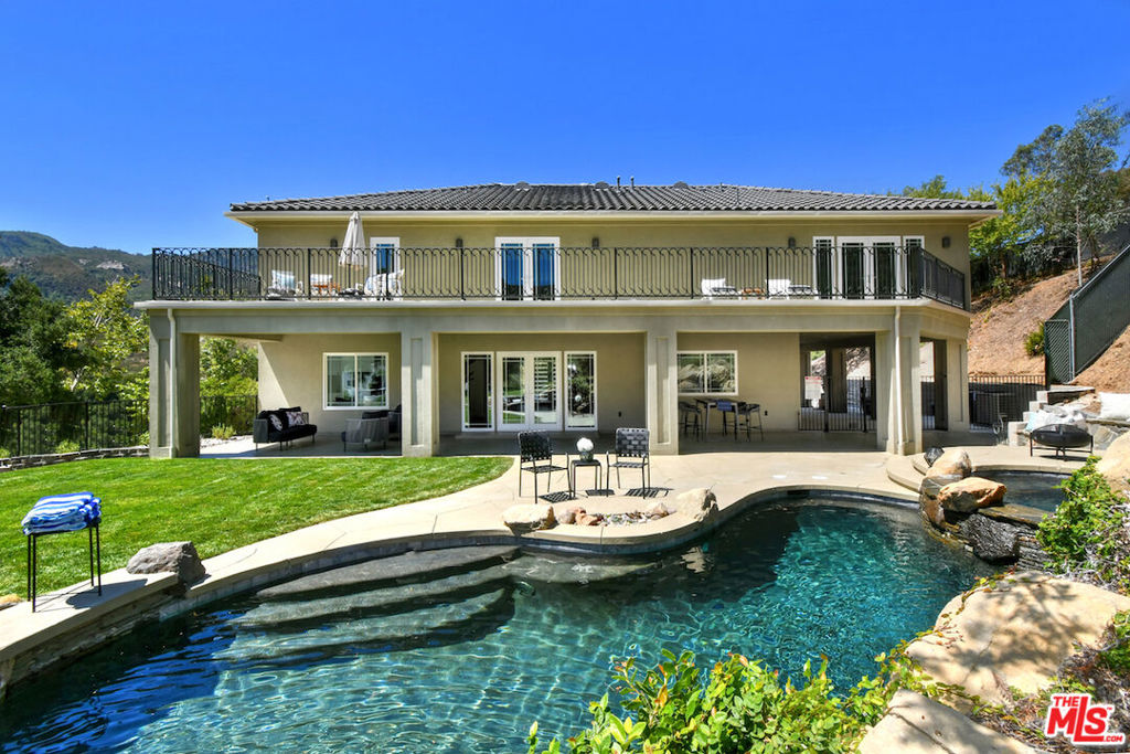 29677 Mulholland Highway Property Photo 1