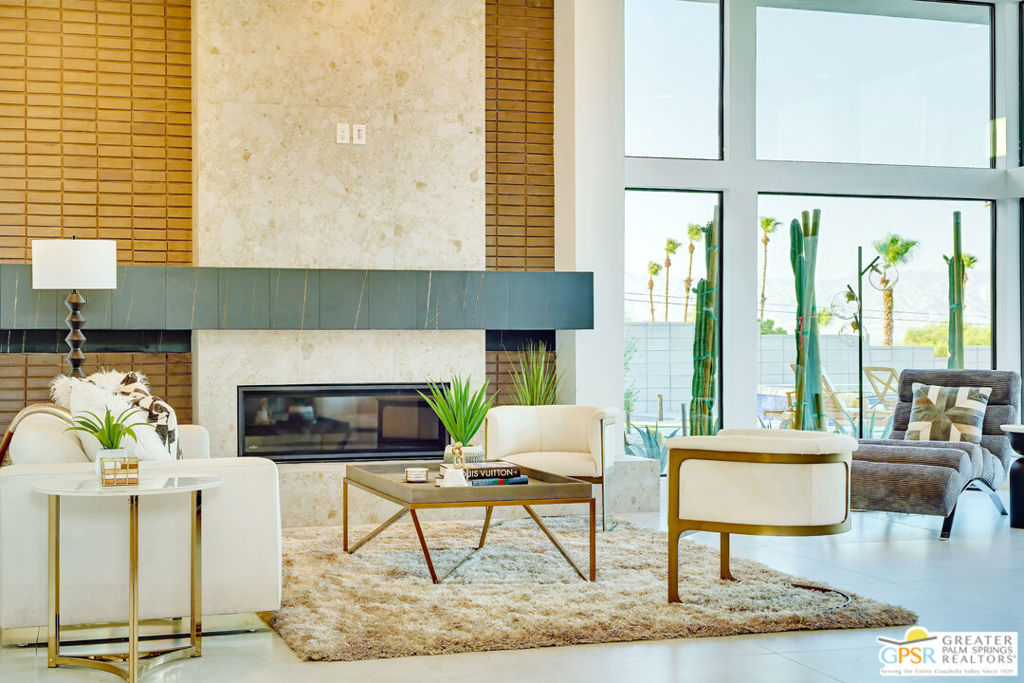 2233 N Vista Drive Property Photo 6