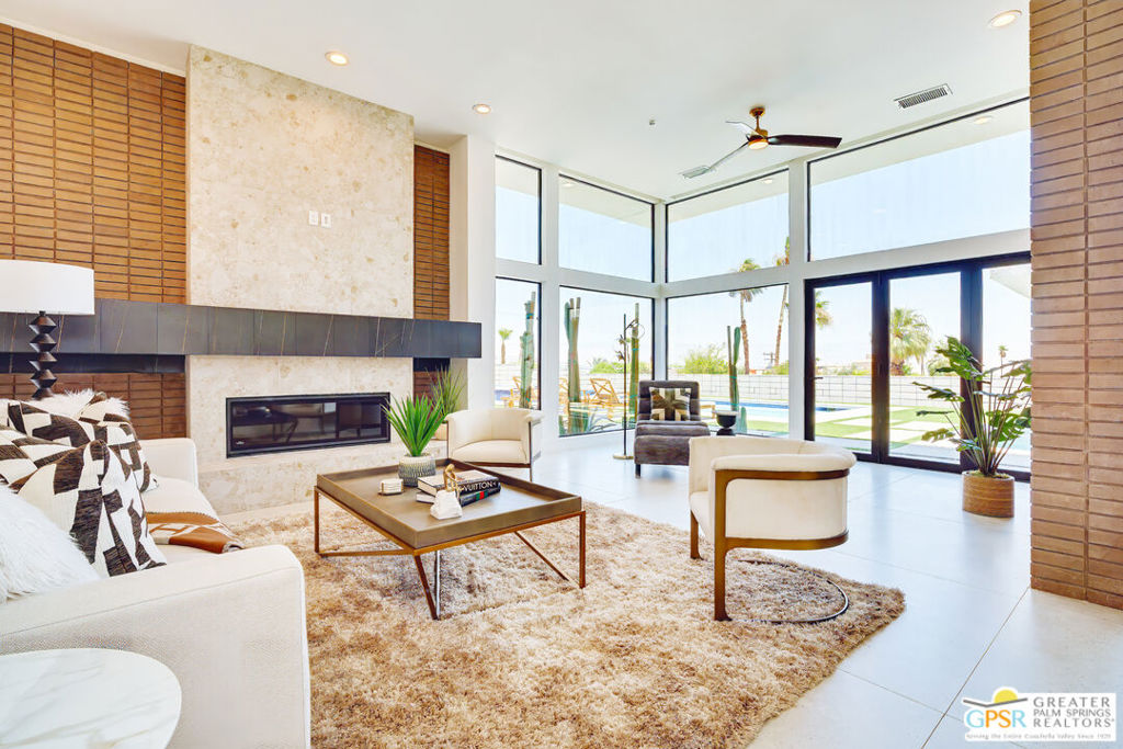 2233 N Vista Drive Property Photo 7