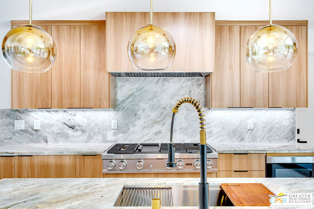 2233 N Vista Drive Property Photo 12