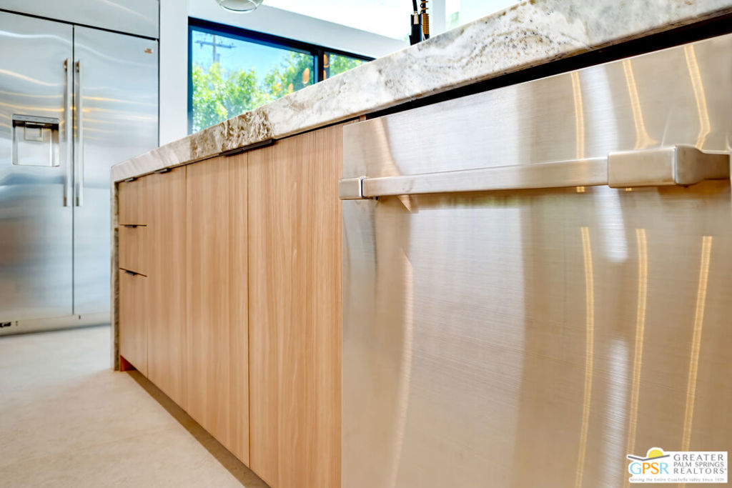 2233 N Vista Drive Property Photo 15