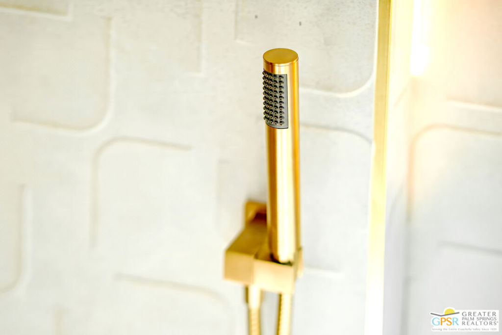 2233 N Vista Drive Property Photo 30