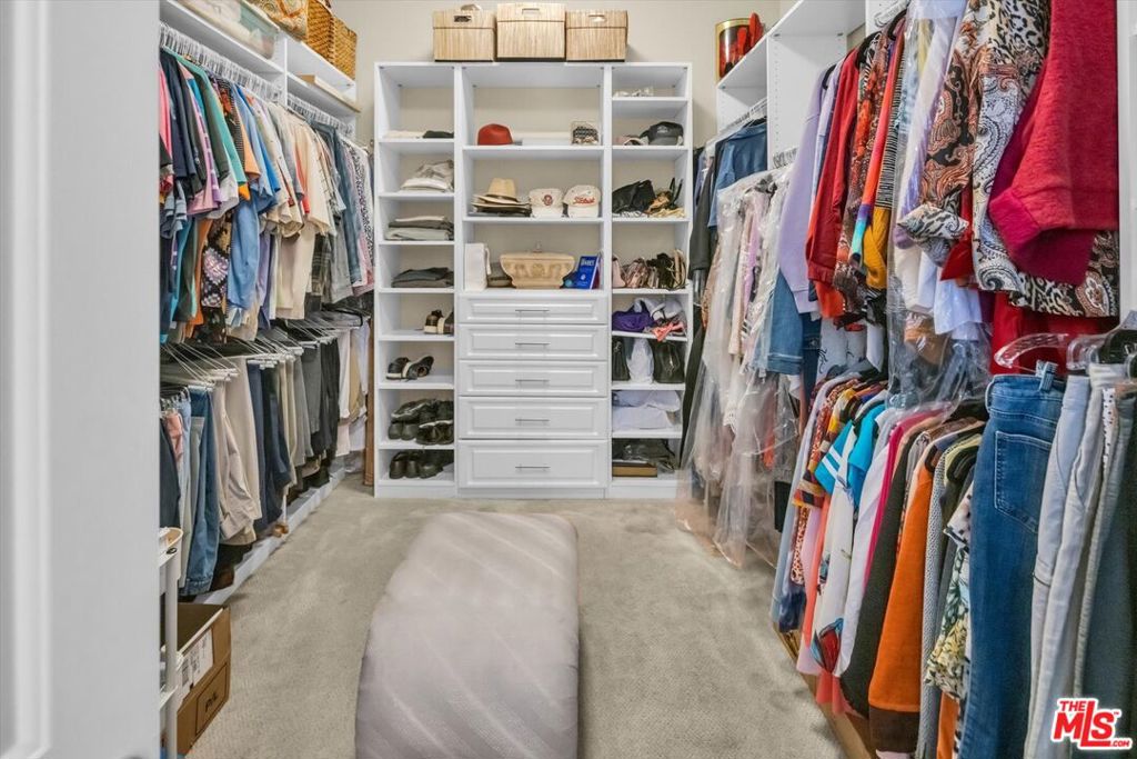 1506 Big Property Photo 27