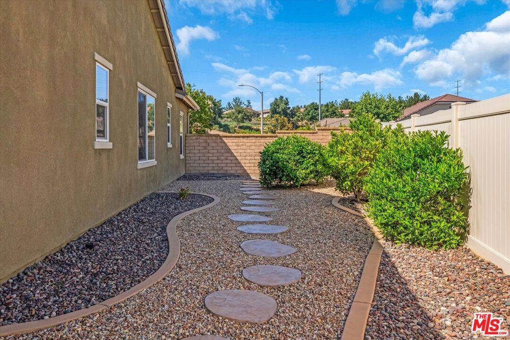 1506 Big Property Photo 42