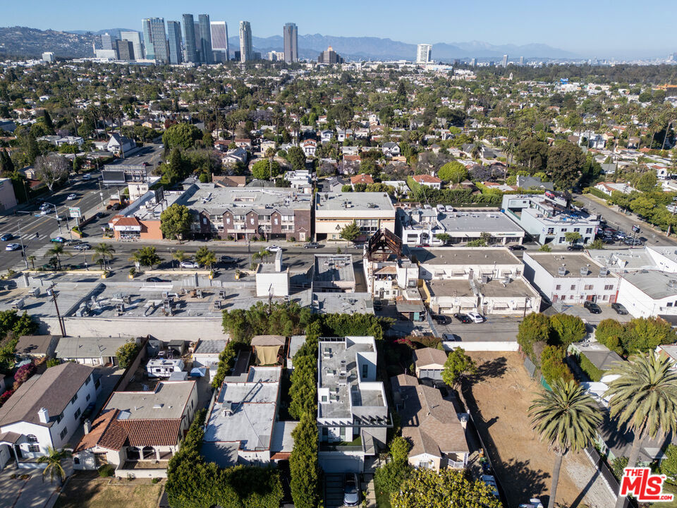 2245 Westwood Boulevard Property Photo 18