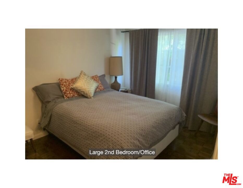 5135 Village Property Photo 8