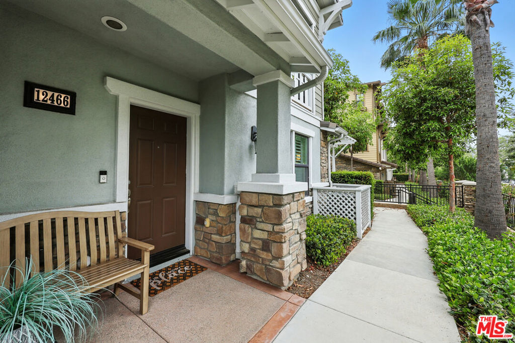 12466 Amesbury Circle Property Photo 1