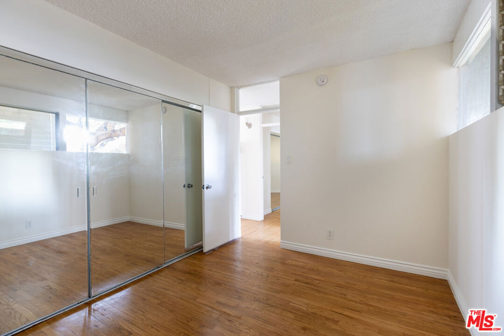 11131 ROSE Avenue 17 Property Photo 1