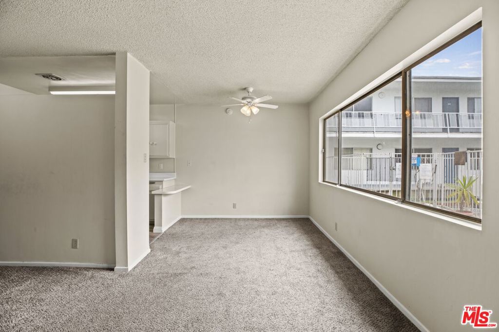 1295 FEDERAL Avenue 3 Property Photo 1