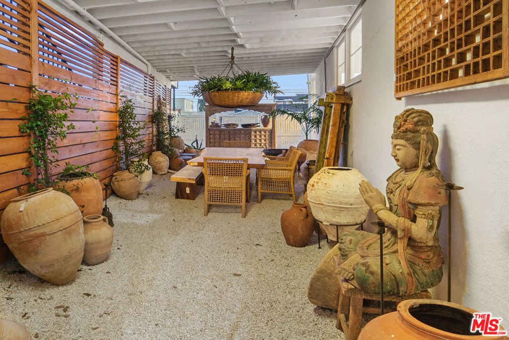 21247 Pacific Coast Highway Property Photo 8
