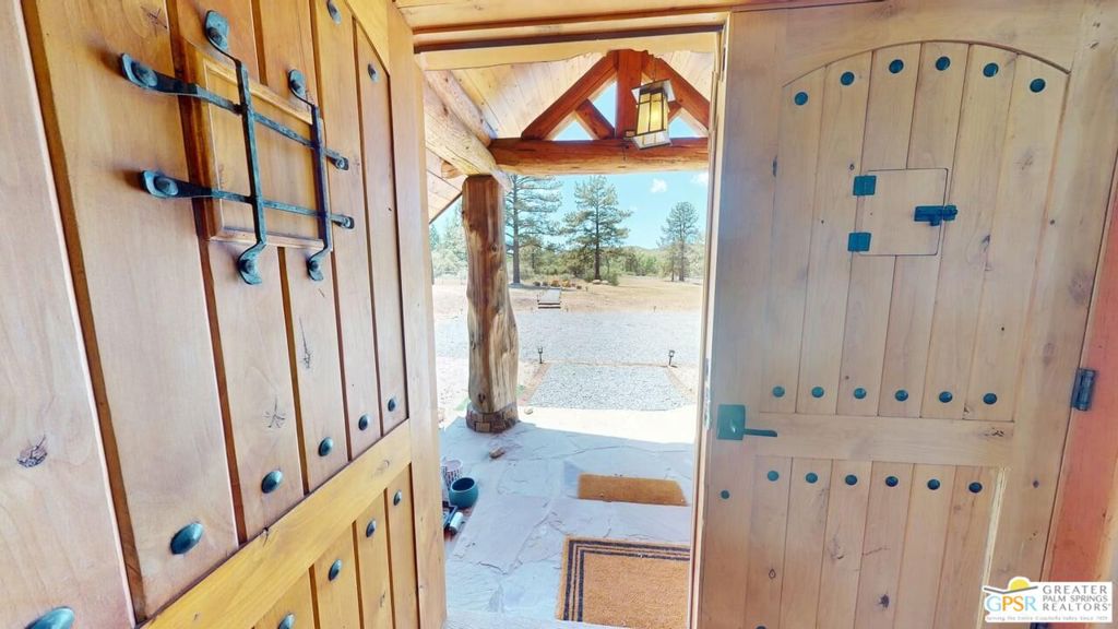 60164 Devils Ladder Road Property Photo 9