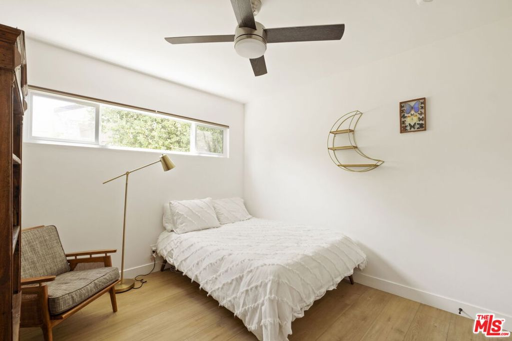 5063 Canoga Avenue Property Photo 20