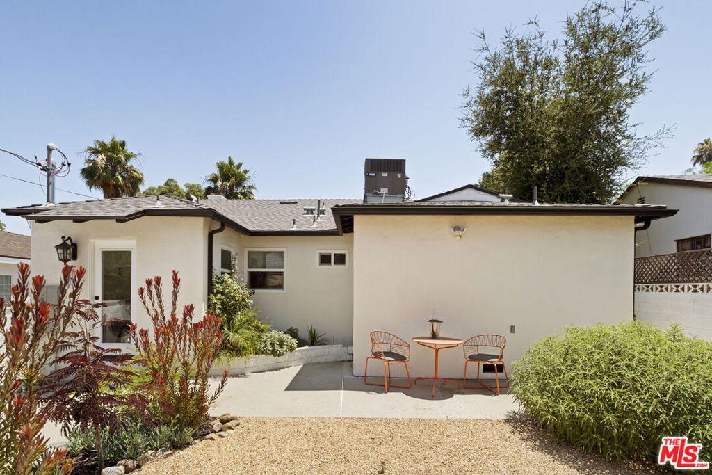 5063 Canoga Avenue Property Photo 24
